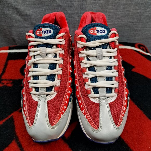 Women 7.5 / 6Y Nike Air Max 95 Ugly Christmas Sweater Sneakers - CT1593-100 - Picture 3 of 14